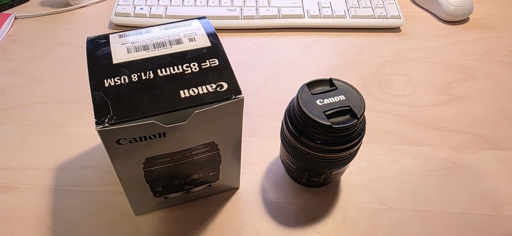 Obiectiv Canon EF 85mm f/1.8 USM pentru Canon EF