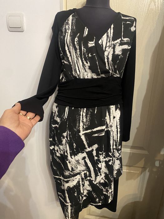 Rochie neagră cu paiete . Rochițe bumbac