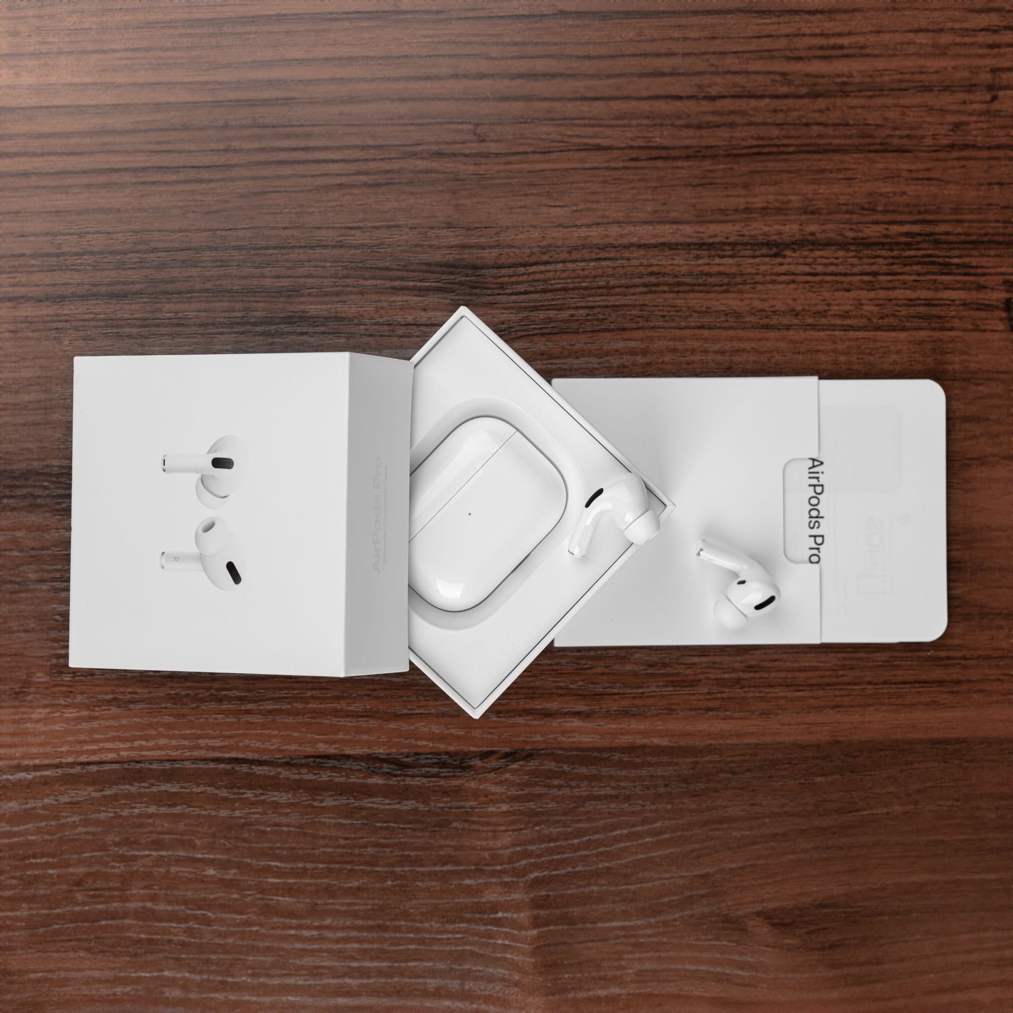 AirPods Pro cu MagSafe