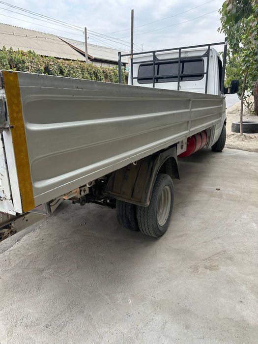 Mercedes-Benz 412D sprintor