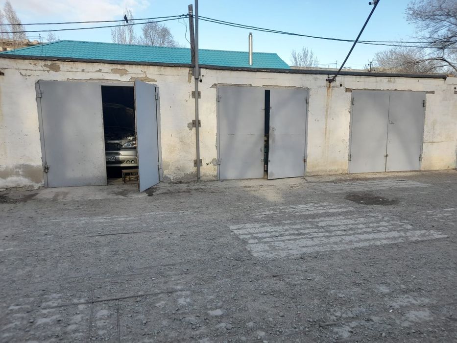 Гаражи в районе шалкымы
