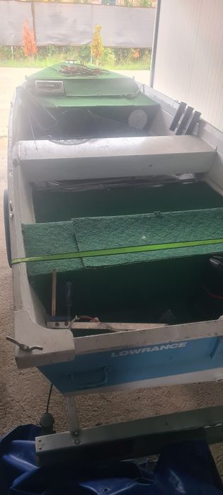 Barca aluminiu+peridoc+motor