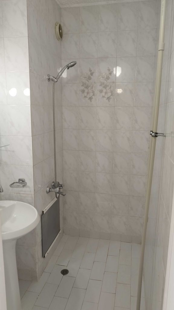 Дава се под наем Тристаен апартамент в София, Банишора - 80 кв.м за 510 € - Снимка #10