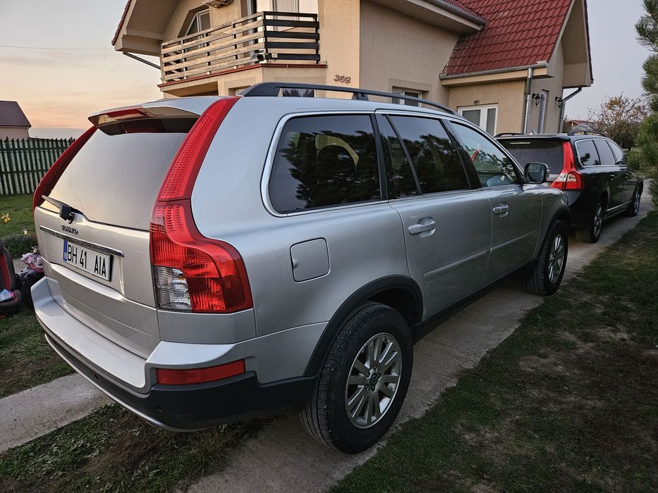 Volvo XC90 D5 AWD 185 CP 7 locuri  - manual