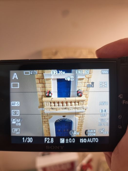 Sony RX100 VI – Aparat foto compact premium, 4K, aproape nou