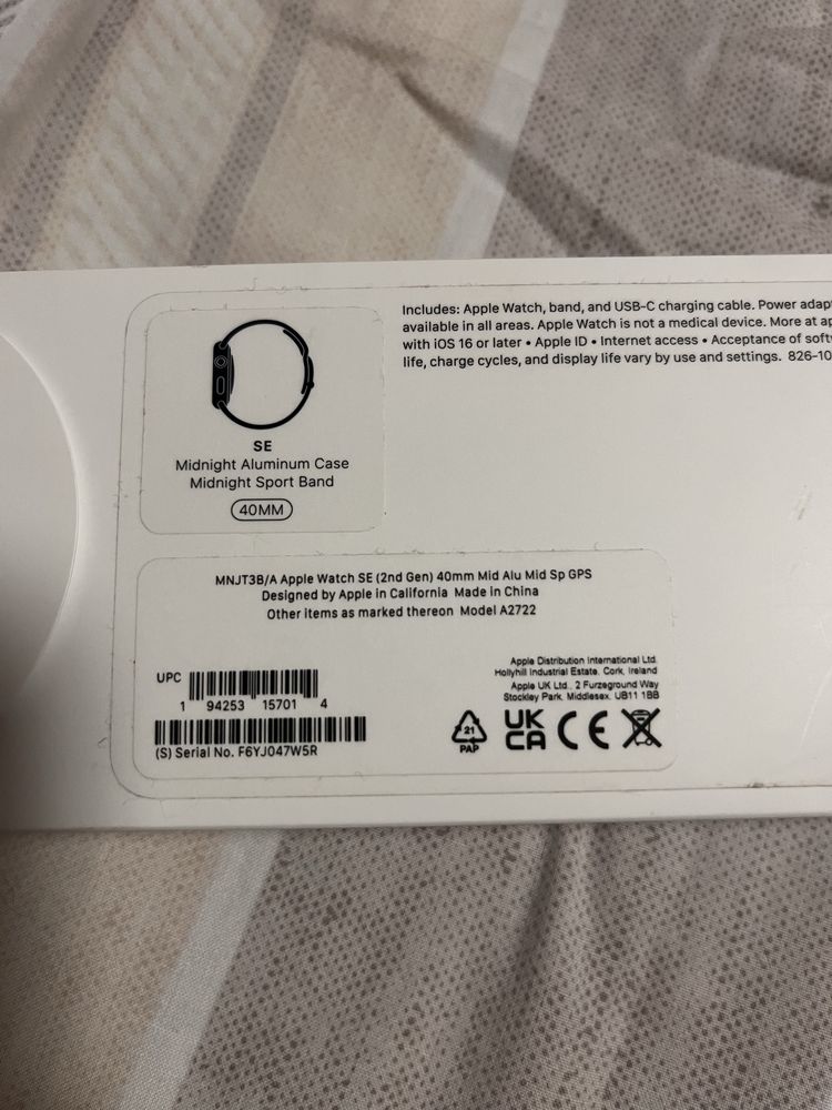 Apple watch SE.