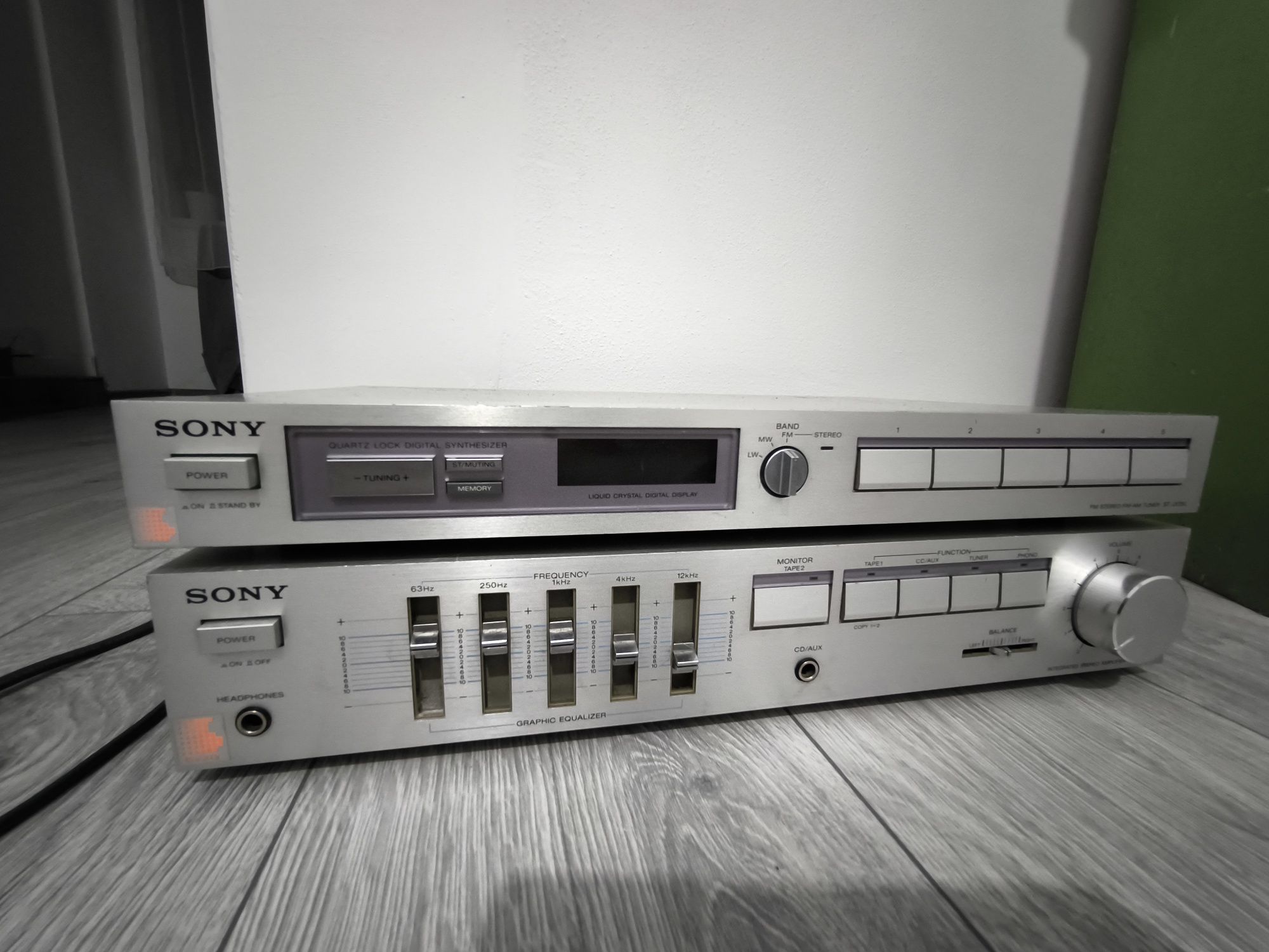 Vând amplificator Sony TA-AX35 și tuner Sony ST-JX35L