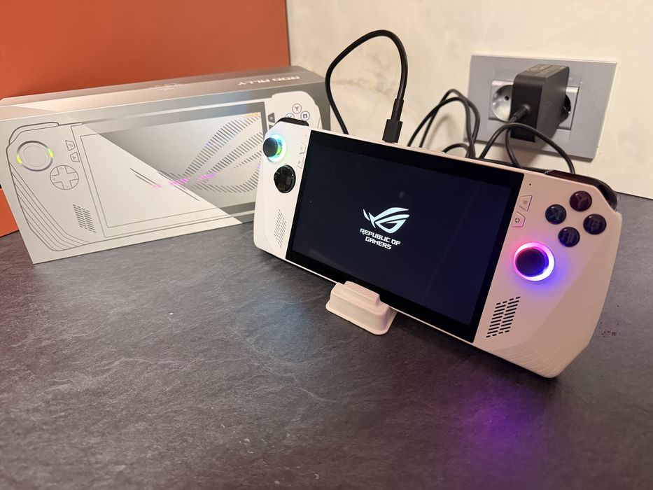 Rog Ally 512gb folosit o data