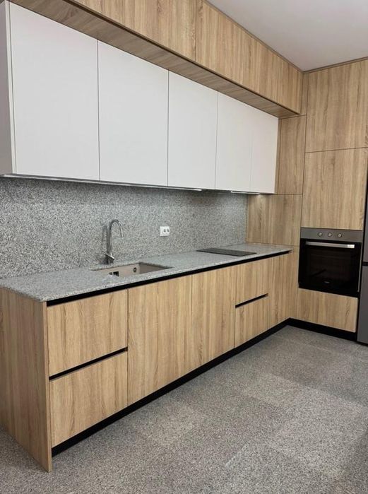 Дава се под наем Тристаен апартамент в София, Кръстова вада - 135 кв.м за 1350 € - Снимка #2