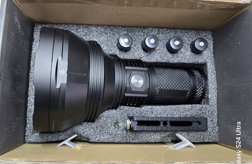 Lanterna Acebeam K75