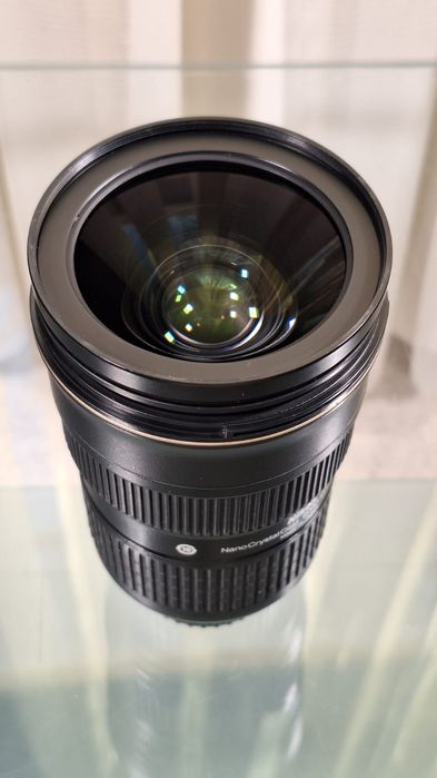 Obiectiv Nikon 24-70 f2.8 impecabil