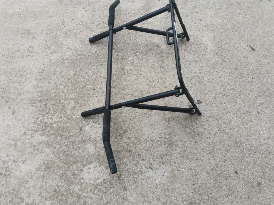 Bară tracțiuni perete