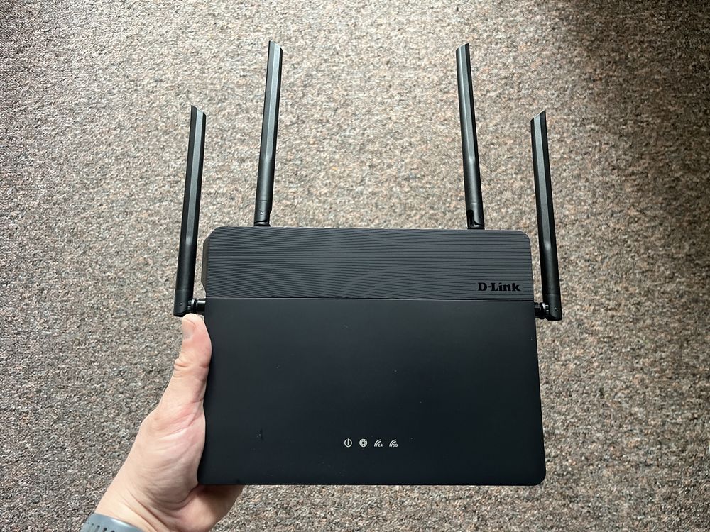 Router wireless D-Link DIR-878