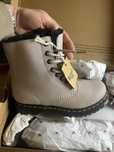 Dr. Martens - Virginia