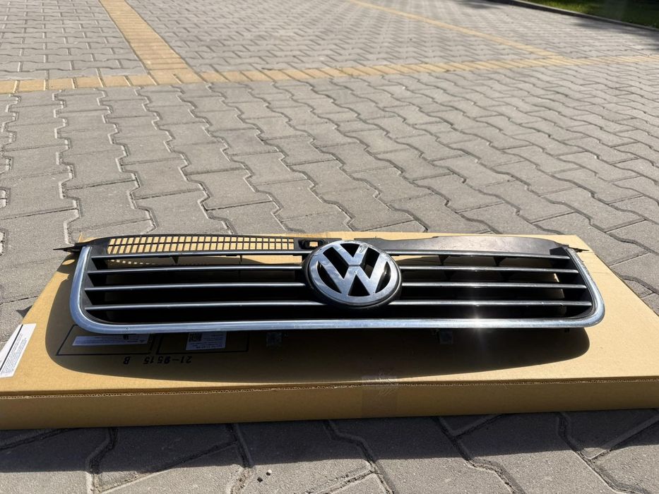 Решетка за Passat B5.5