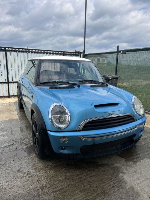 Dezmembrez Mini Cooper R50/R53 2001-2006
