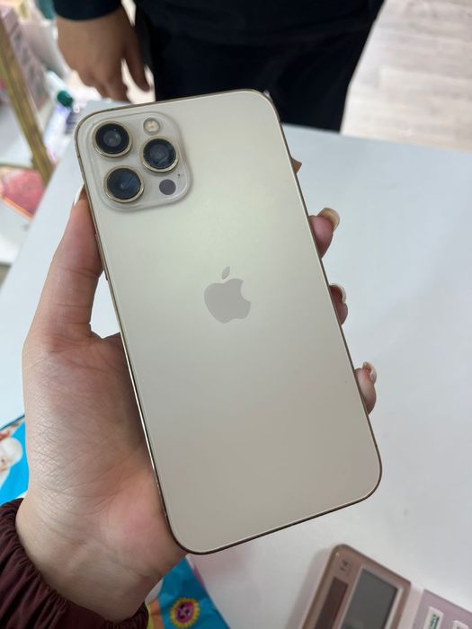 Продам Айфон 12 Pro Max