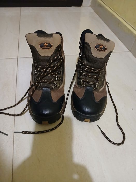 Туристически обувки, водоустойчиви номер 38