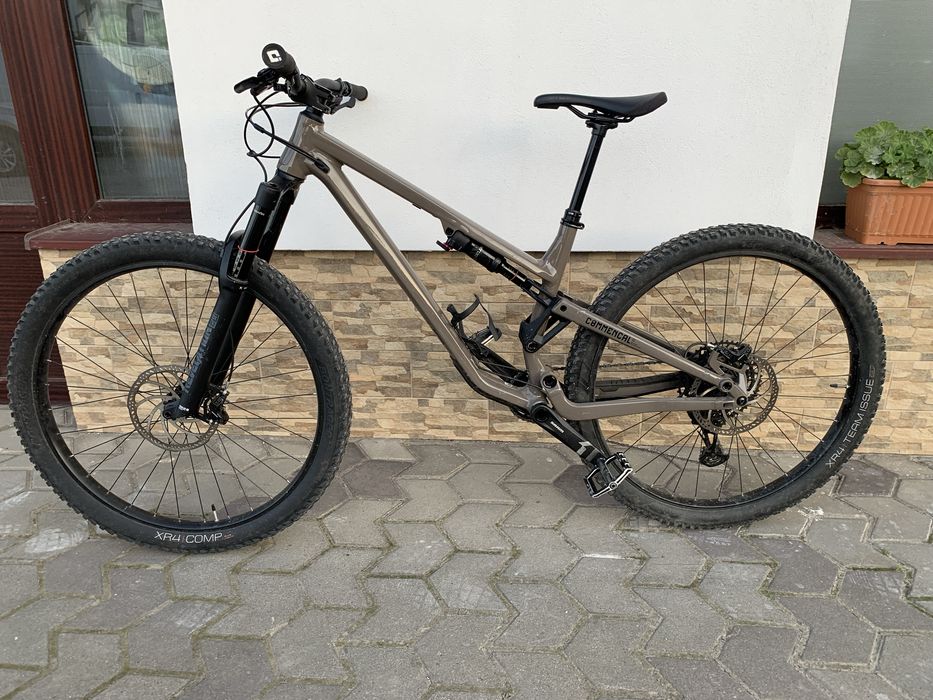 Bicicleta Commencal 29 full suspension