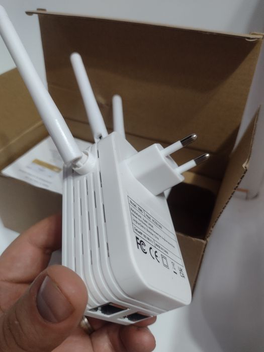 Amplificator extensor dual-band 2,4ghz-5ghz