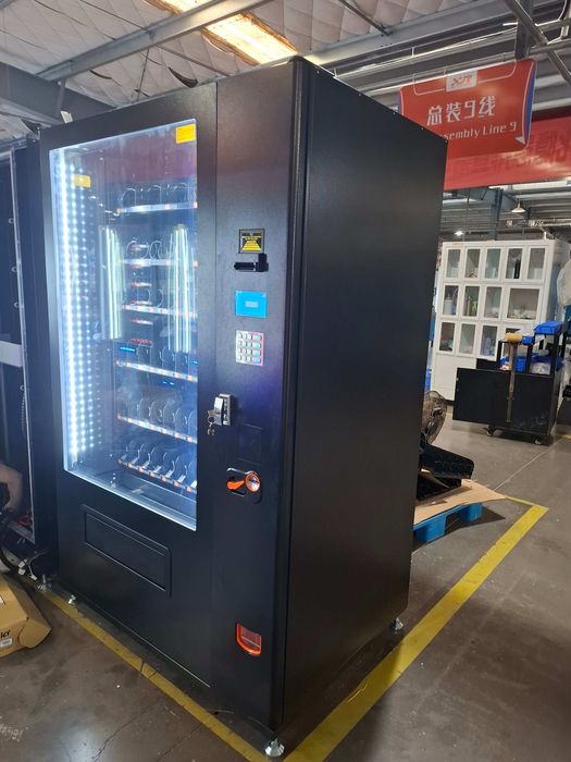 Вендинг машина снакс и напитки