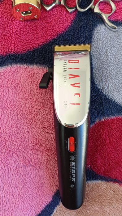 Diavel pop Barbers foarfecii pieptane