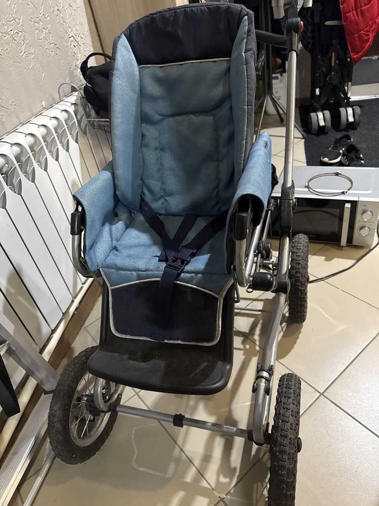 Продам коляску всесезонную