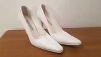 Pantofi albi din piele mar 38