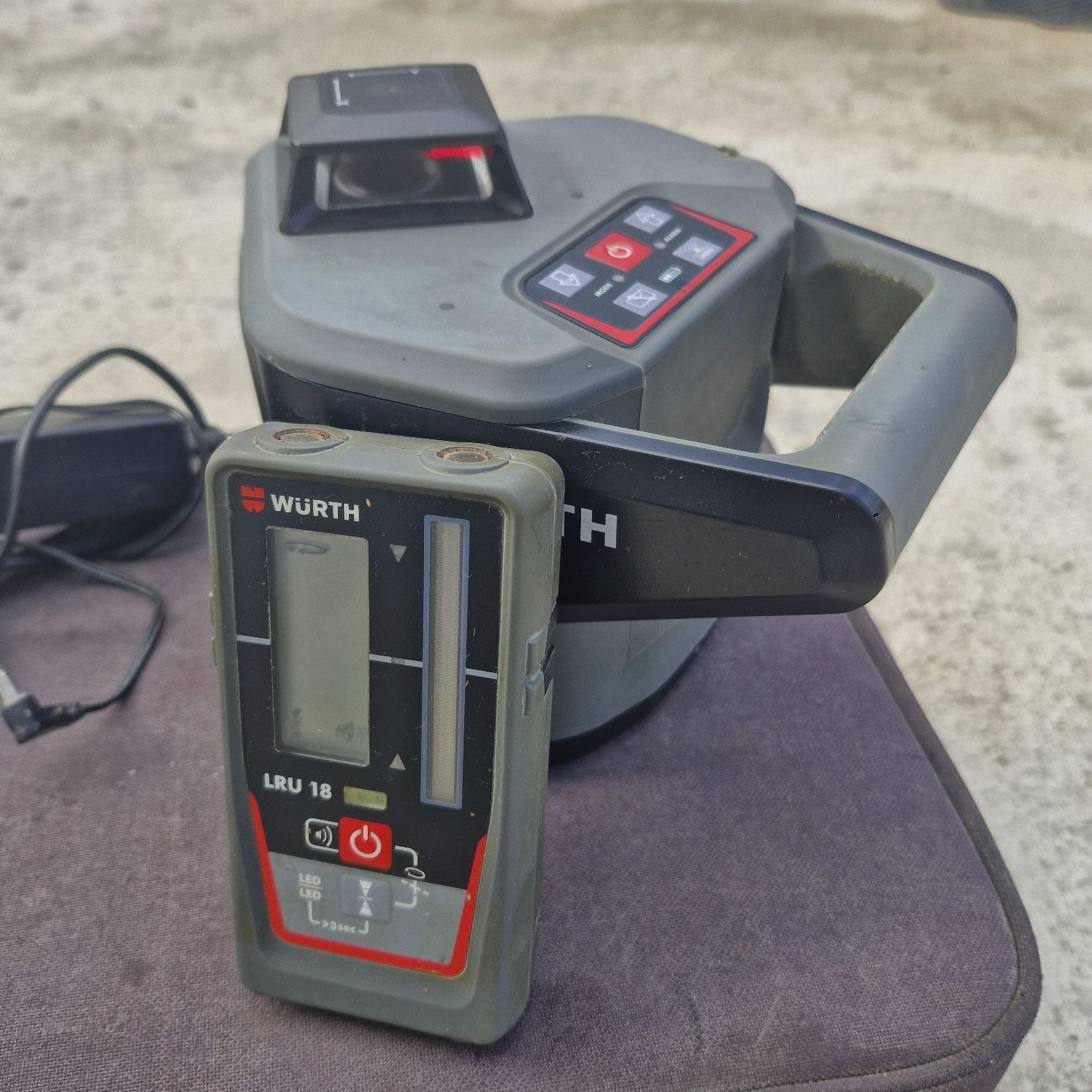 Nivela laser WURTH LRU 18, receptor, incarcator + valiza transport