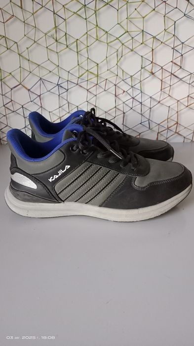 Мужские кроссовки