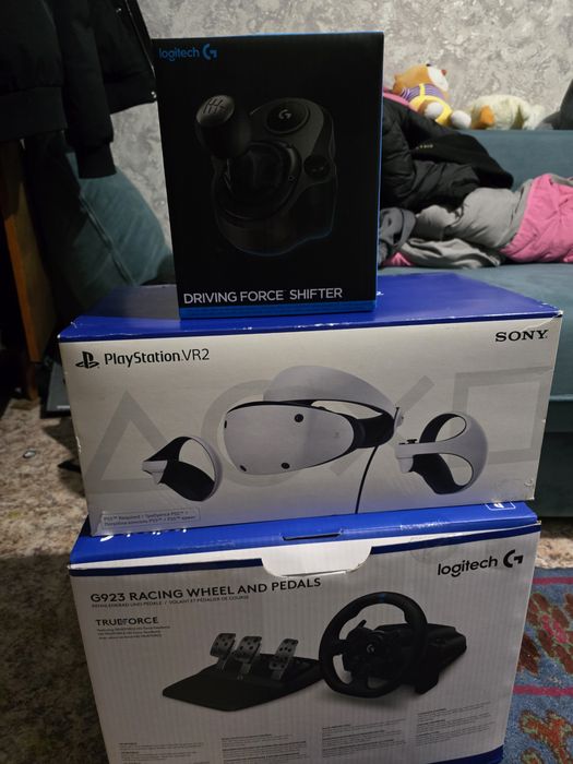 Продам Playstation VR2  Руль Iogitech G923