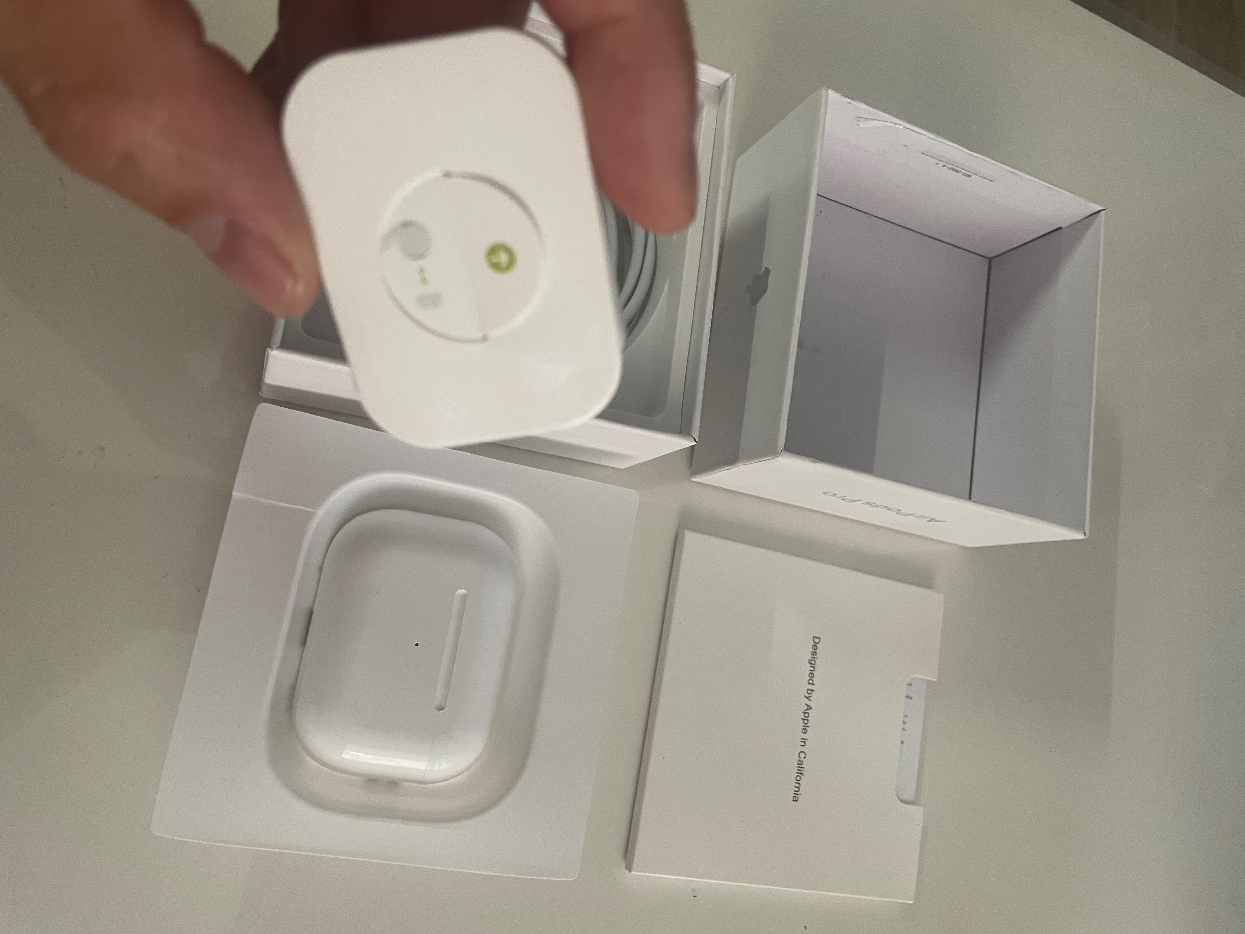 Apple airpods 2 pro + fast charge
