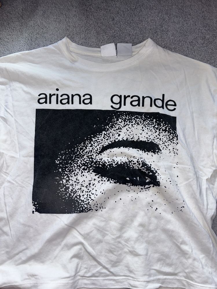 Tricou Ariana Grande Zara