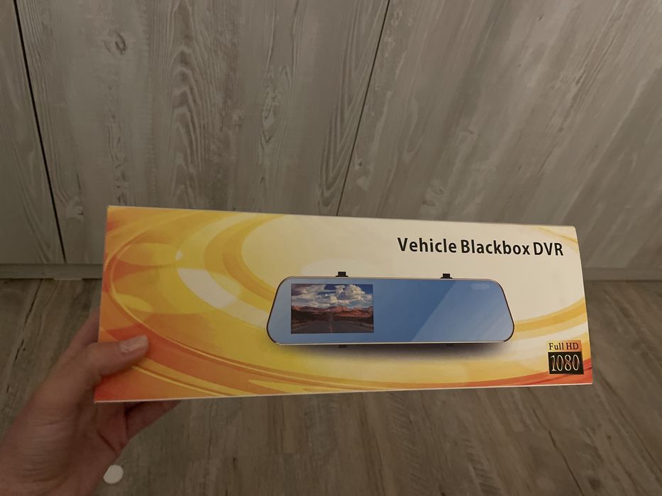 Oglinda retrovizoare cu camera