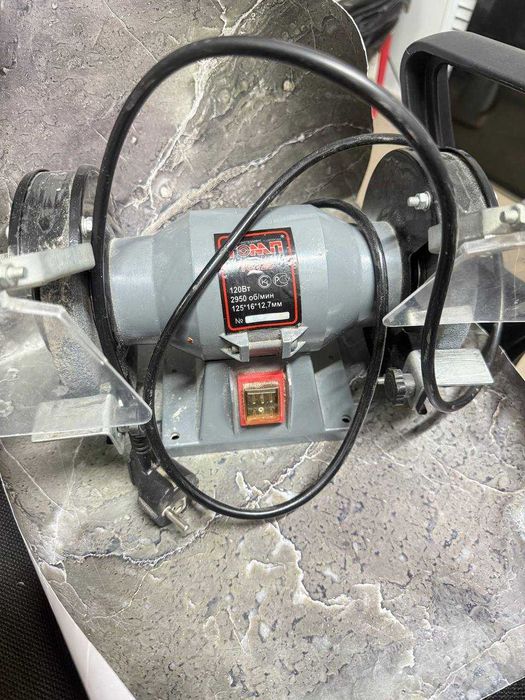 Точильный станок Томп ( г актау 6-36) лот 763593