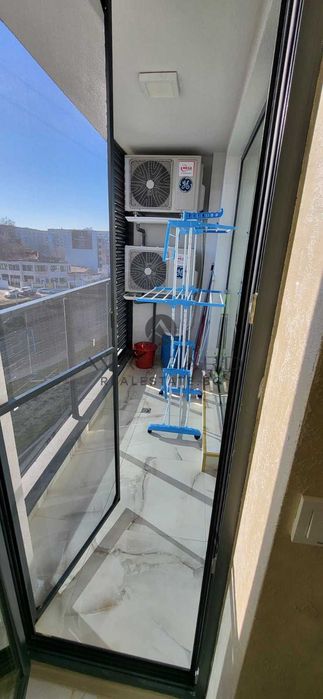 Продава се Двустаен апартамент в Пловдив, Център - 67 кв.м за 2400 €/кв.м - Снимка #11