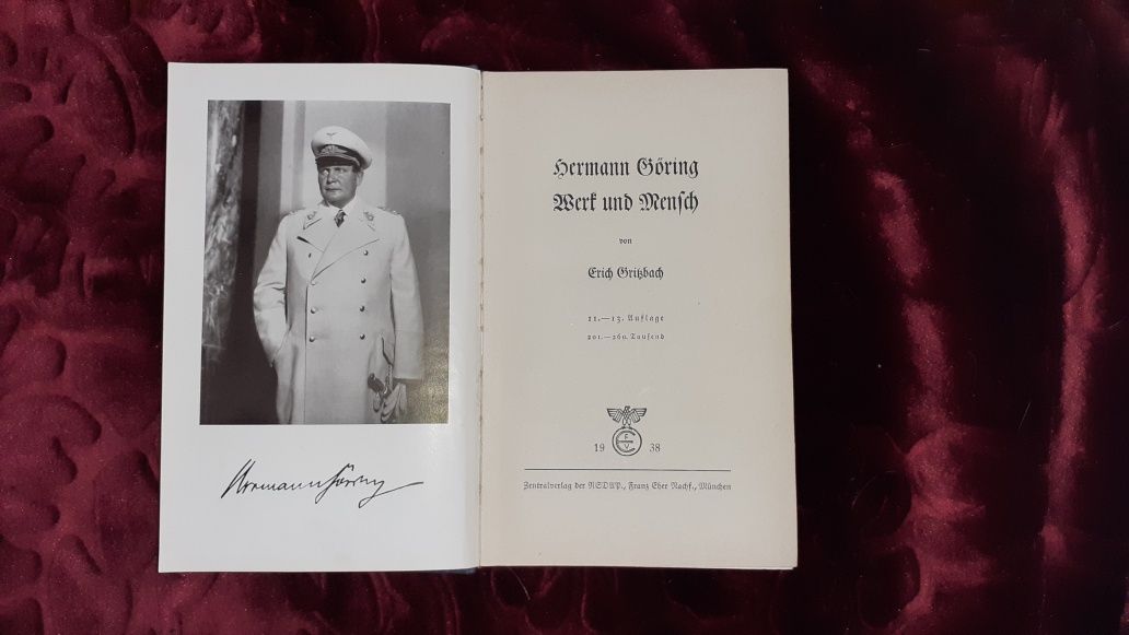Carte  Mein Kampf ORIGINALĂ  și Hermann Goering