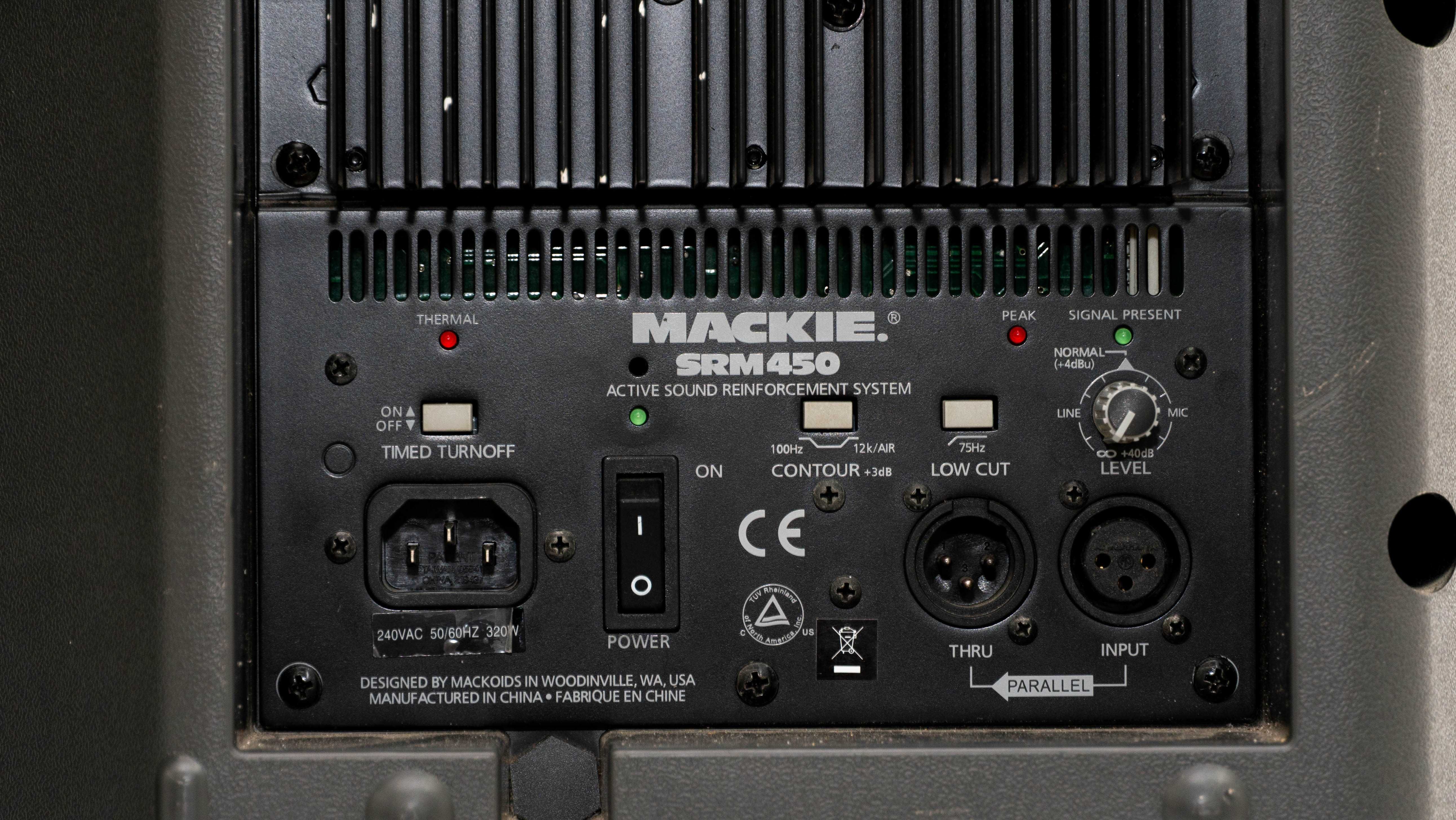 Активни тонколони Mackie SRM450 с оригинални калъфи