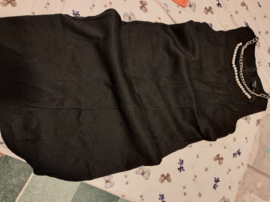 Rochie Nissa,purtata o singura data,este foarte eleganta.