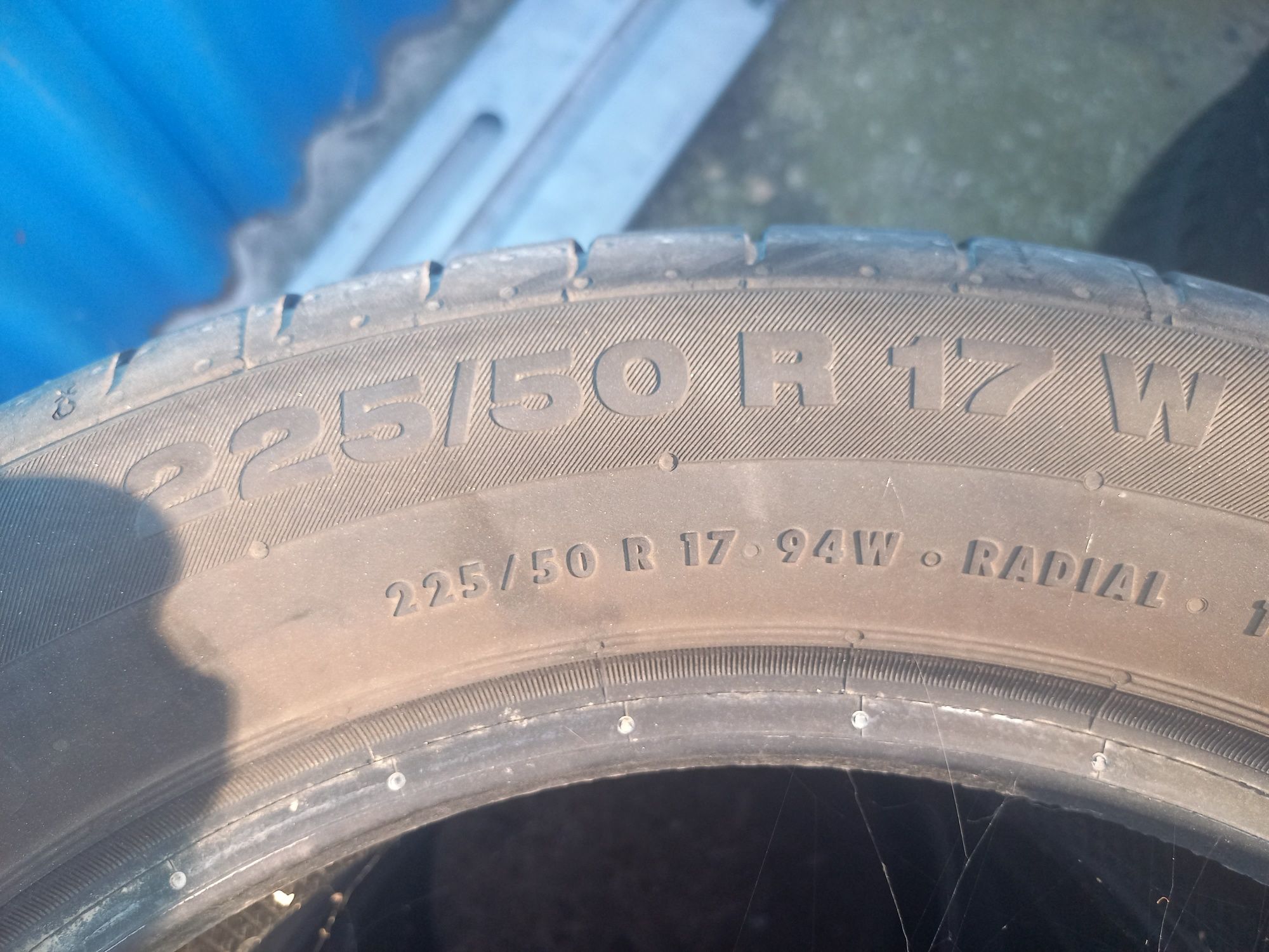 Continental 225/50/17 - 4 броя летни