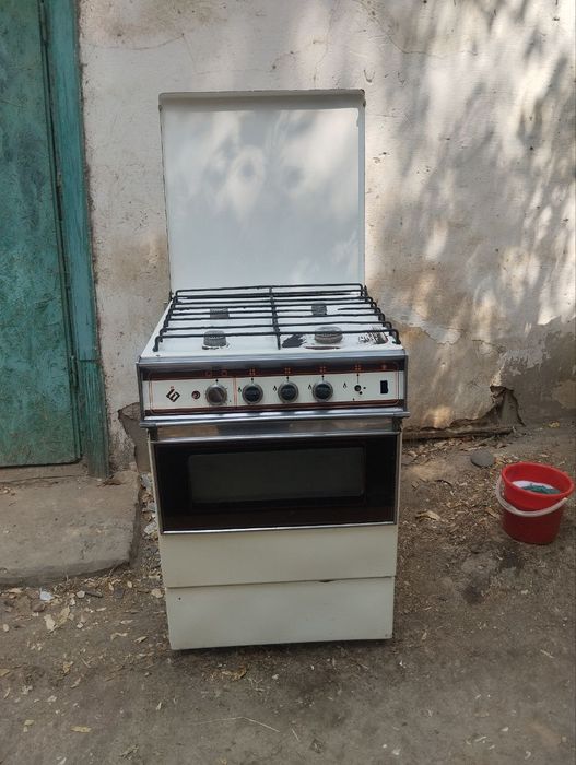 газ плита Брест жуда яхши ишлаб Турган плита