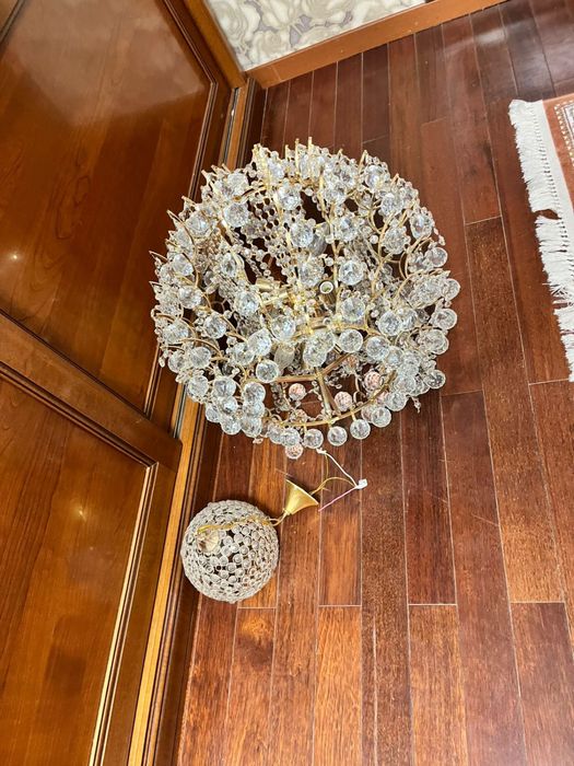 срочно продаю люстры в идеальном состоянии