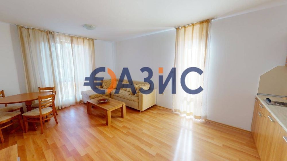 Продава се Тристаен апартамент в к.к. Слънчев бряг - 122 кв.м за 779 €/кв.м - Снимка #2