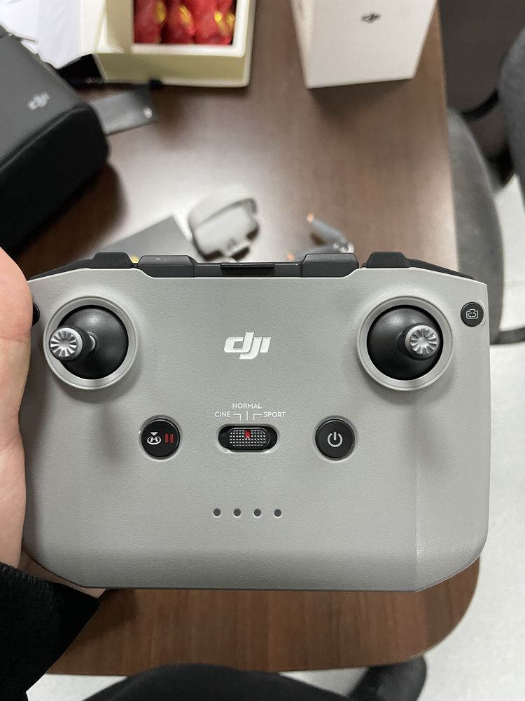 Квадракоптер DJI mini 2 se