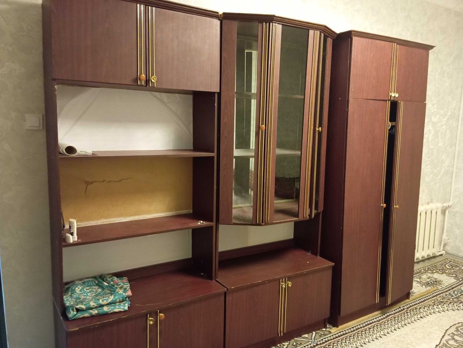 Стенка шкаф 450тысяч
