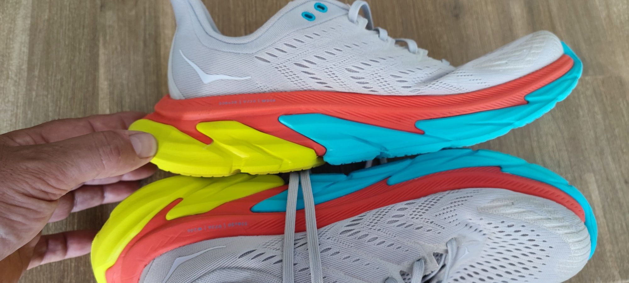 Hoka One One Clifton edge M номер 45 1/3