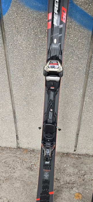 Vând skiuri Wolkl