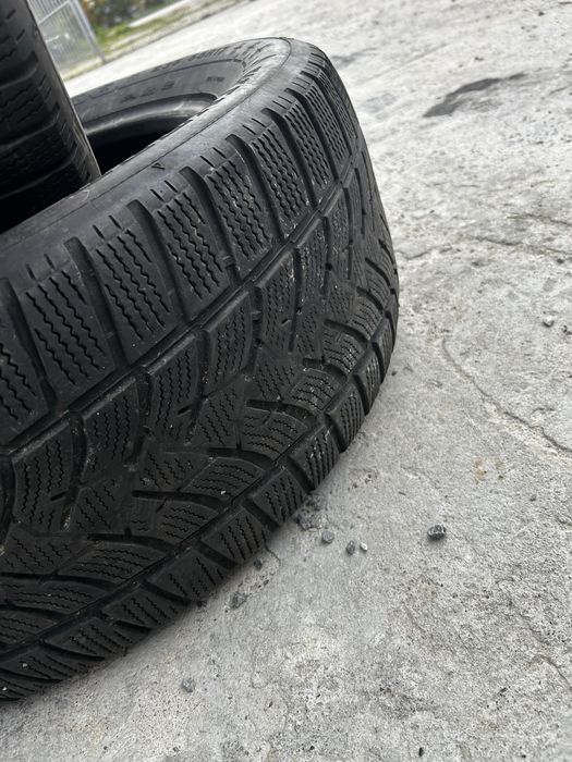 2бр Зимни гуми Dunlop 235/55R17