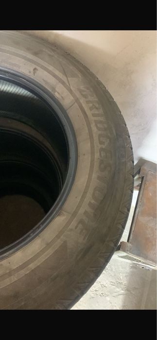 Шины R18 285/60 Bridgestone
