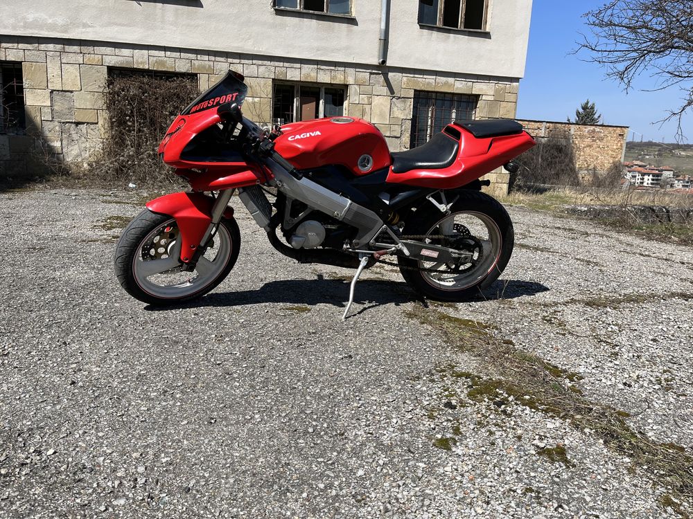 Продавам Cagiva mito